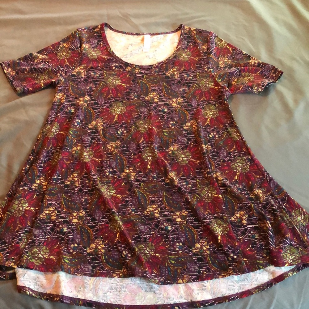 Short sleeve flowy too